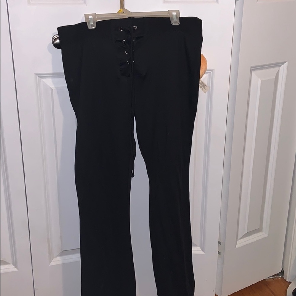 Black stretch pants with front tie